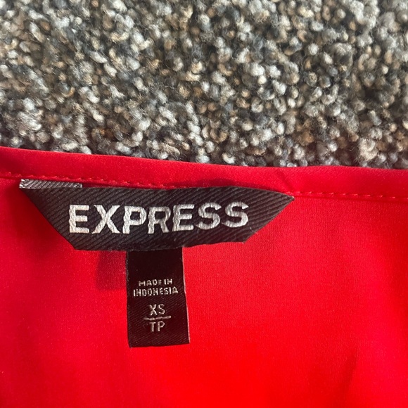 Express Red and Pink Short Sleeve T-Shirts - Picture 4 of 5